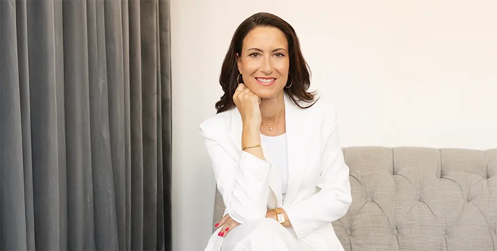 Ueber Silvia Serrano Ueber Silvia Serrano